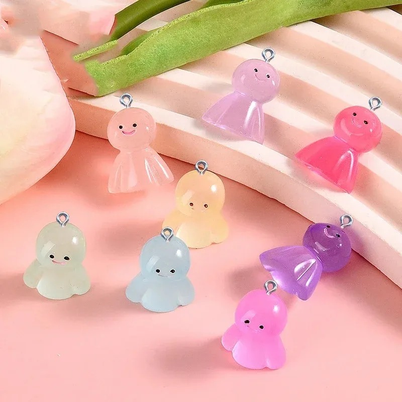 Resin Art Materials - 10Pcs 어둠 속에서 빛나는 만화 인형
